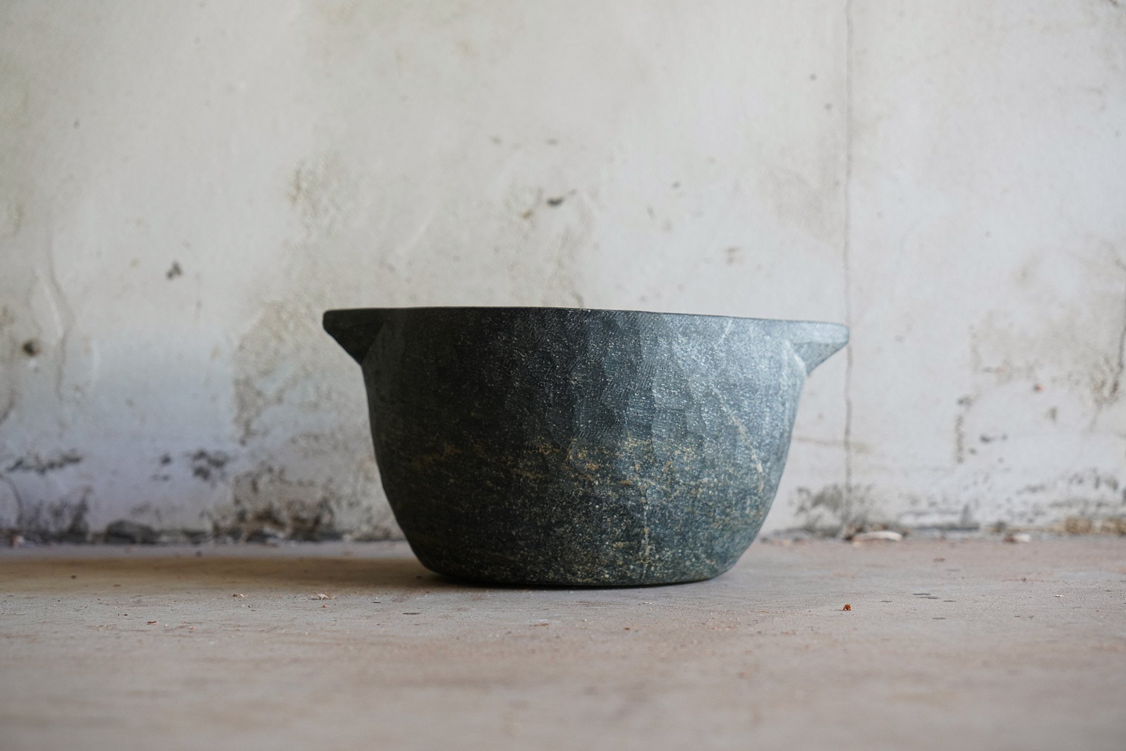 Ro-ka. stone cooking pot